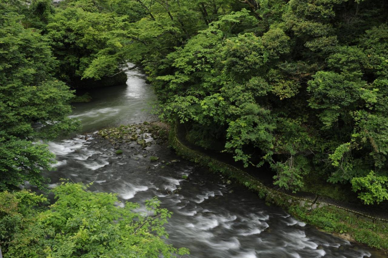 Отель Shirasagiyu Tawaraya Кага Экстерьер фото