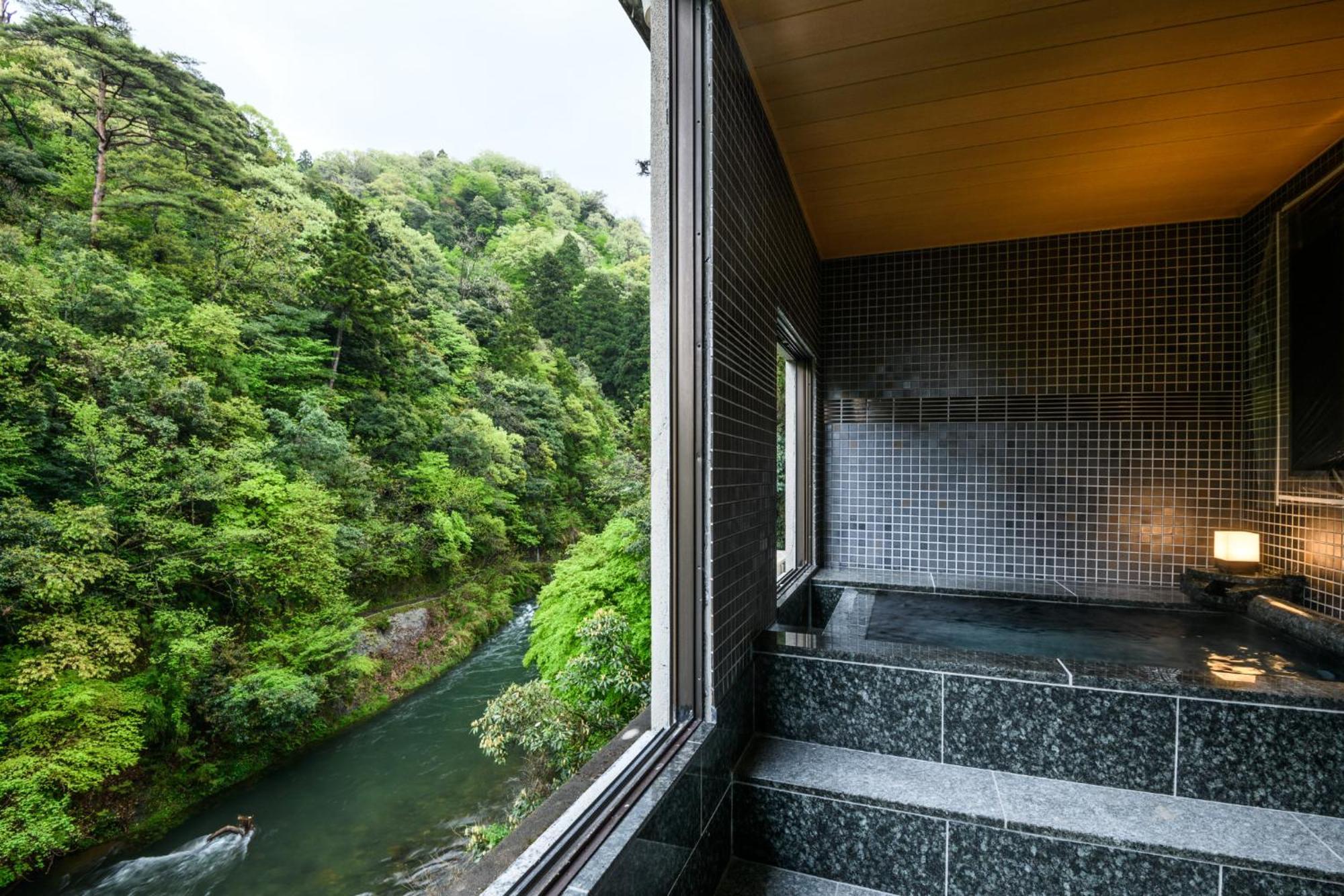 Отель Shirasagiyu Tawaraya Кага Экстерьер фото